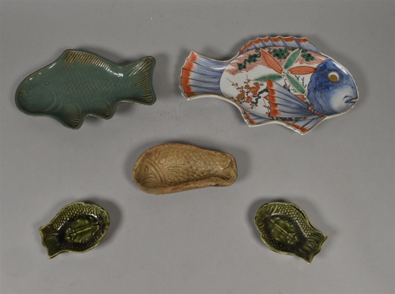 5 Japanese Fish Form Plates