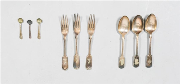 Grouping of Silverplate Flatware