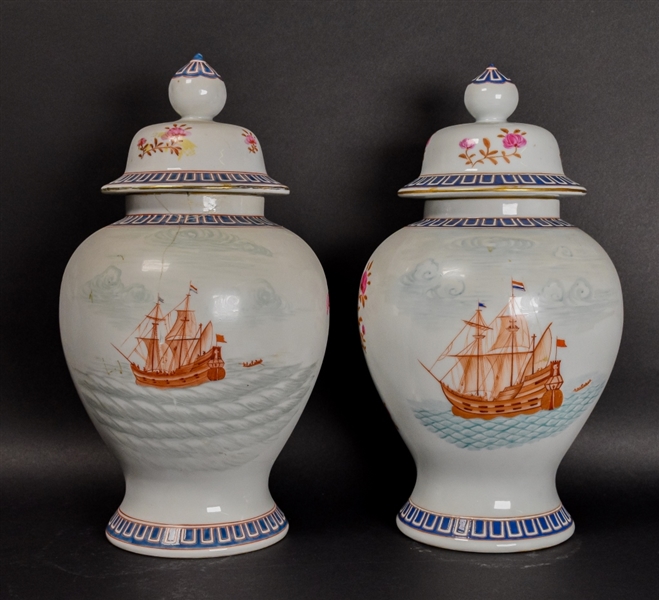 Pair of Chinese Export Porcelain Urns